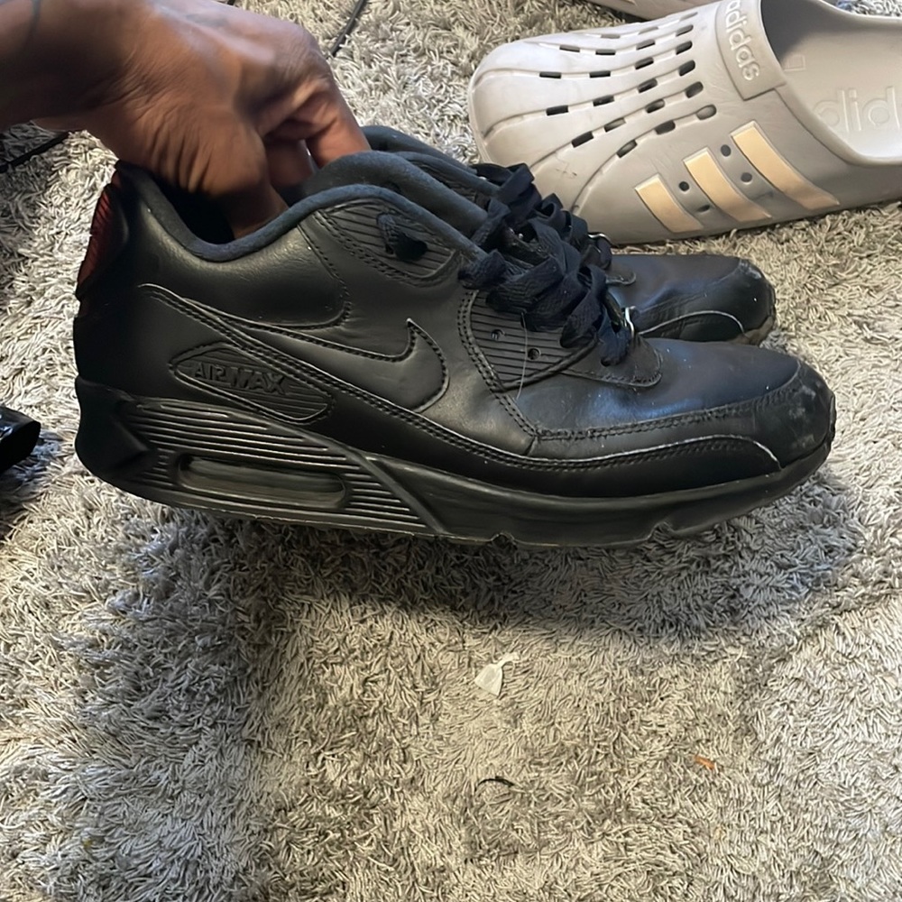 CHEAP AIR MAXES